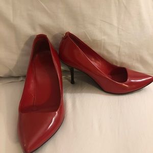 Red hot Gucci pumps